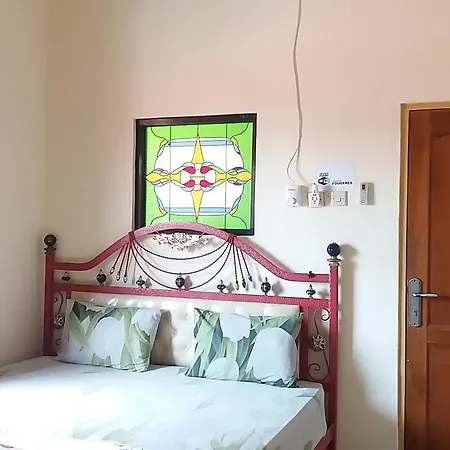 La Javanaise Home Stay Malioboro Yogyakarta Exterior photo